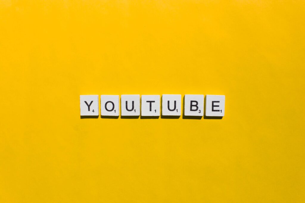 Best Time to Ask for YouTube Subscriptions: Timing Tips